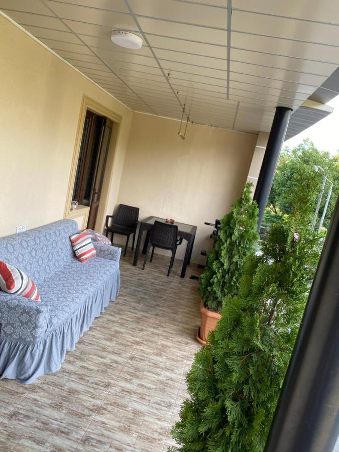 Warm Flat Gonio Exterior foto